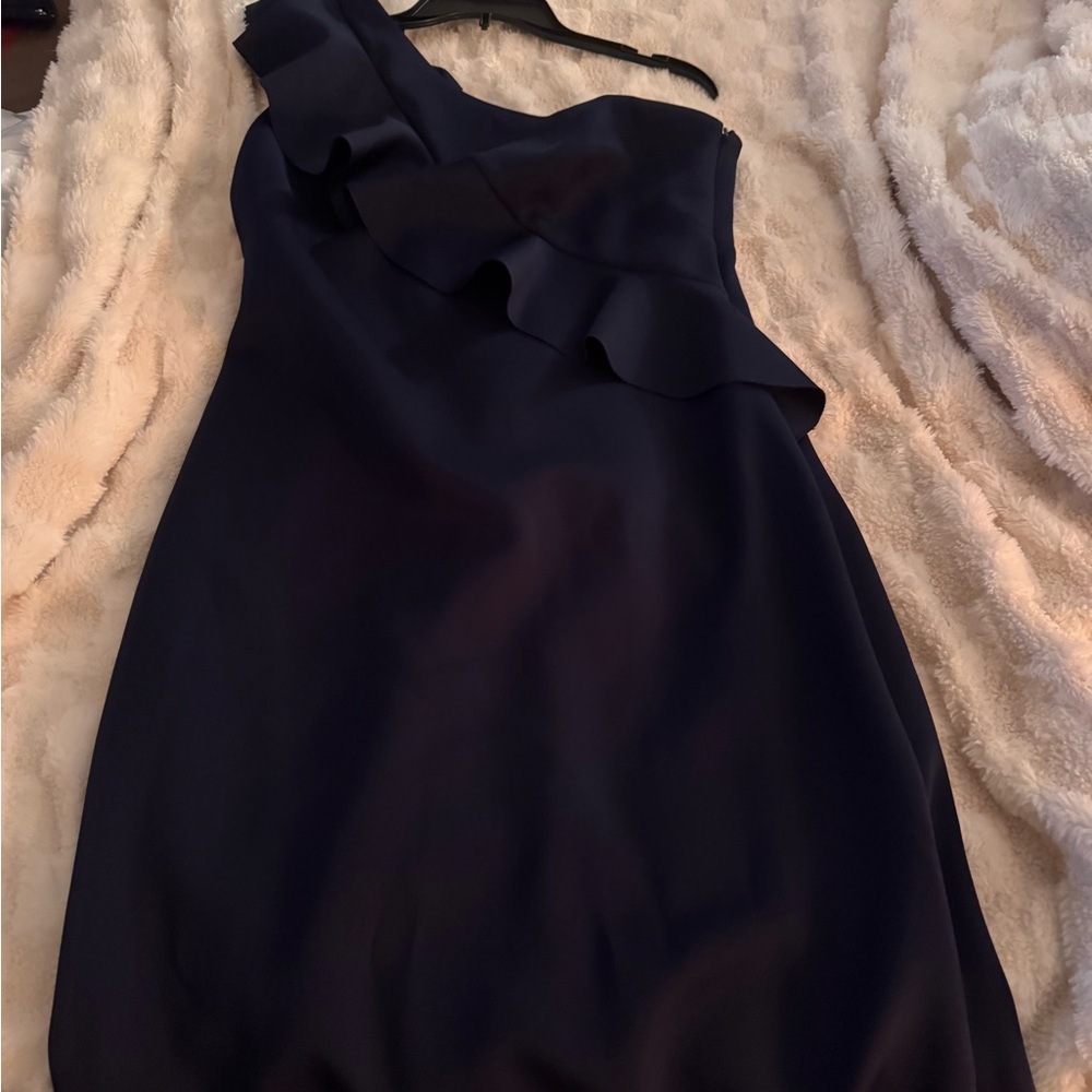 Navy blue beautiful gown, one shoulder size 14 petite (5.5), new never worn.